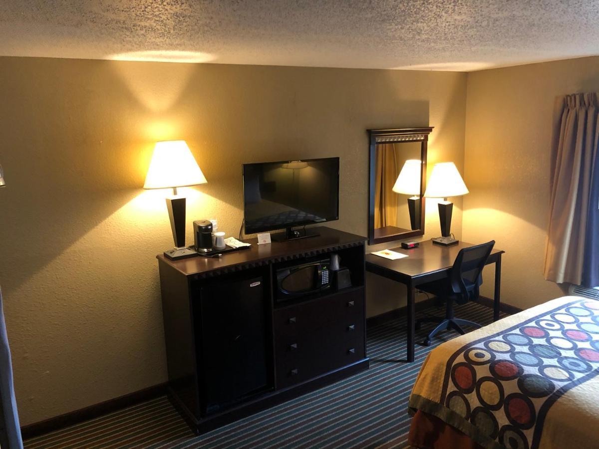 במוטל Super 8 By Wyndham Harrison Ar מראה חיצוני תמונה
