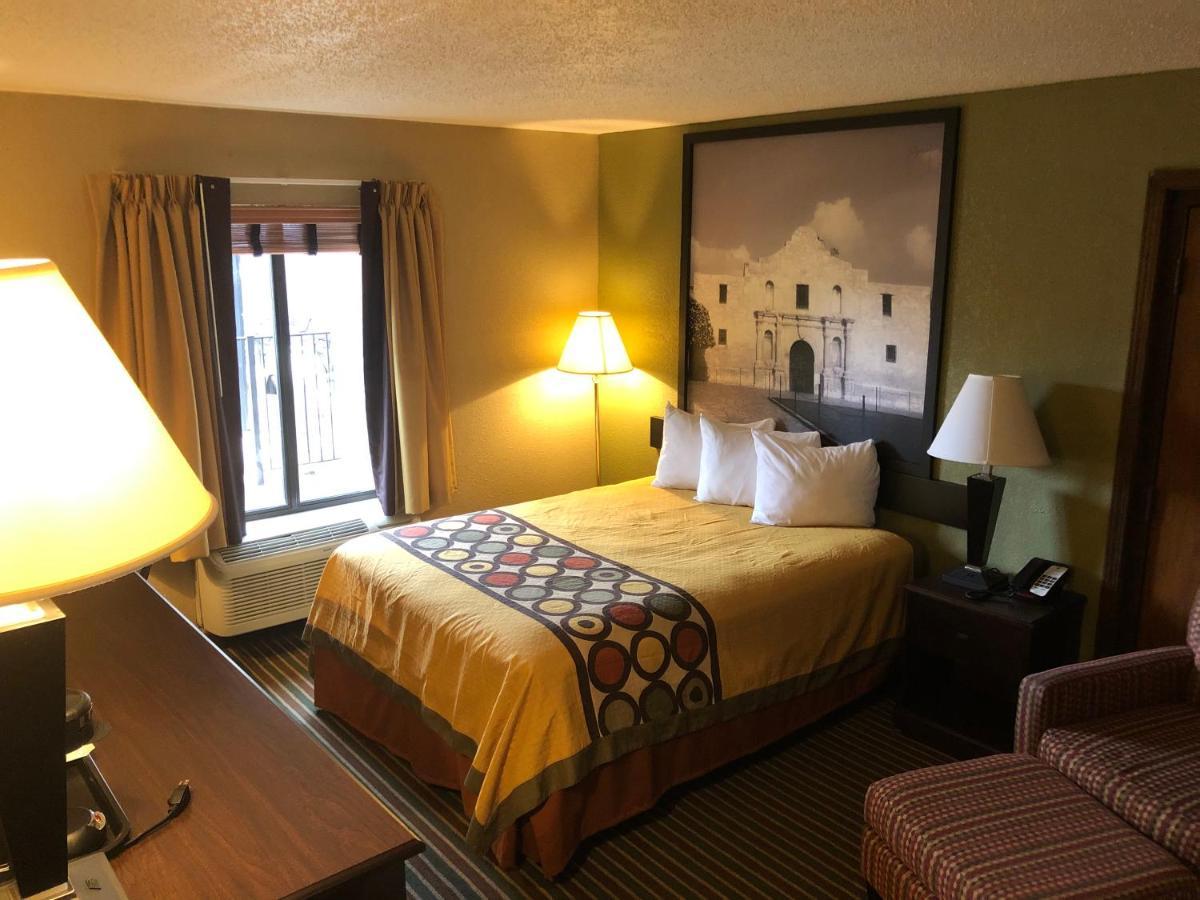 במוטל Super 8 By Wyndham Harrison Ar מראה חיצוני תמונה
